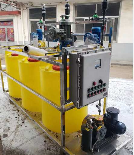 全自動加藥裝置設(shè)備用途，全自動智能加藥裝置價格，加藥裝置詳細(xì)介紹